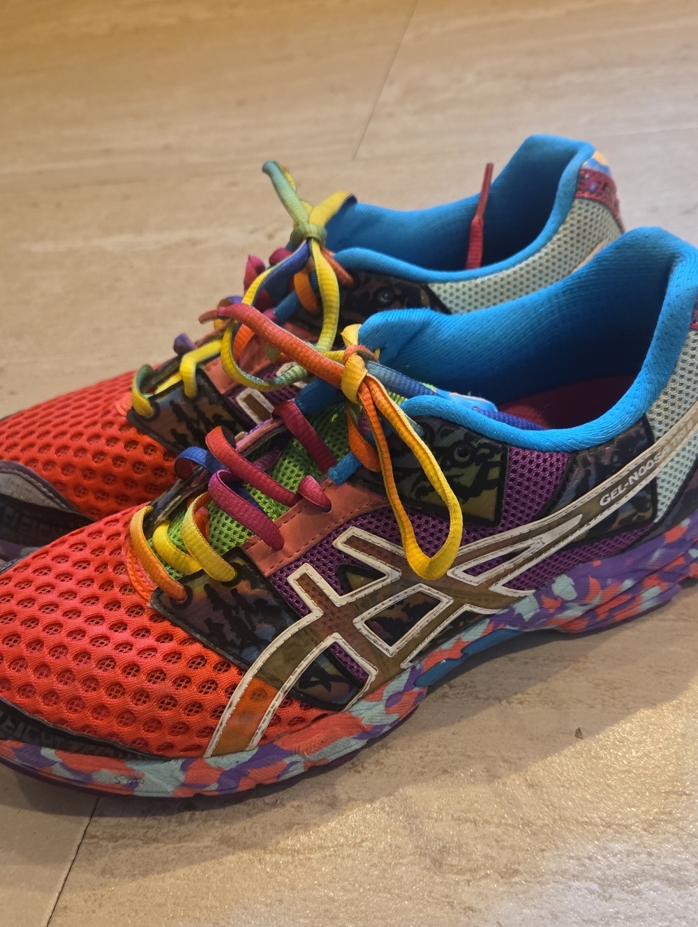 ASICS Gel-Noosa Tri 8 Multi-Color Running Sneakers